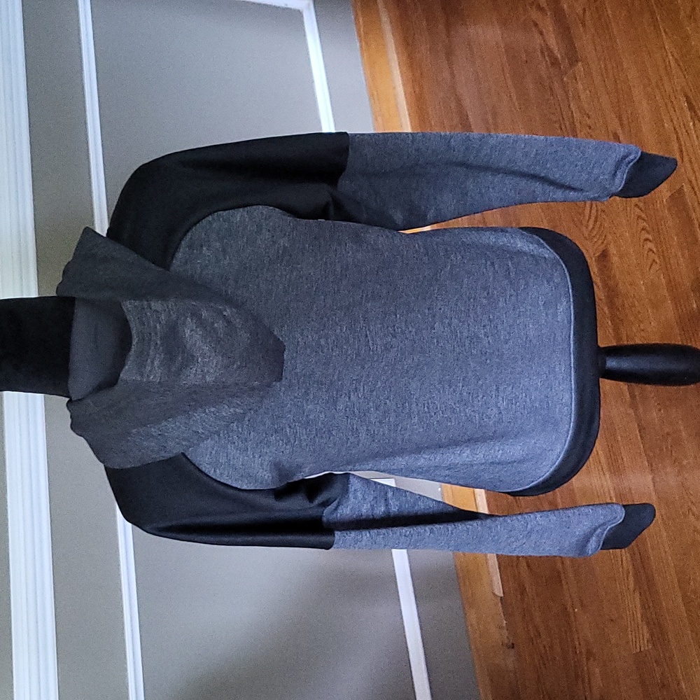 ADIDAS Gray Hoodie Size Small NWT - Picture 5 of 9